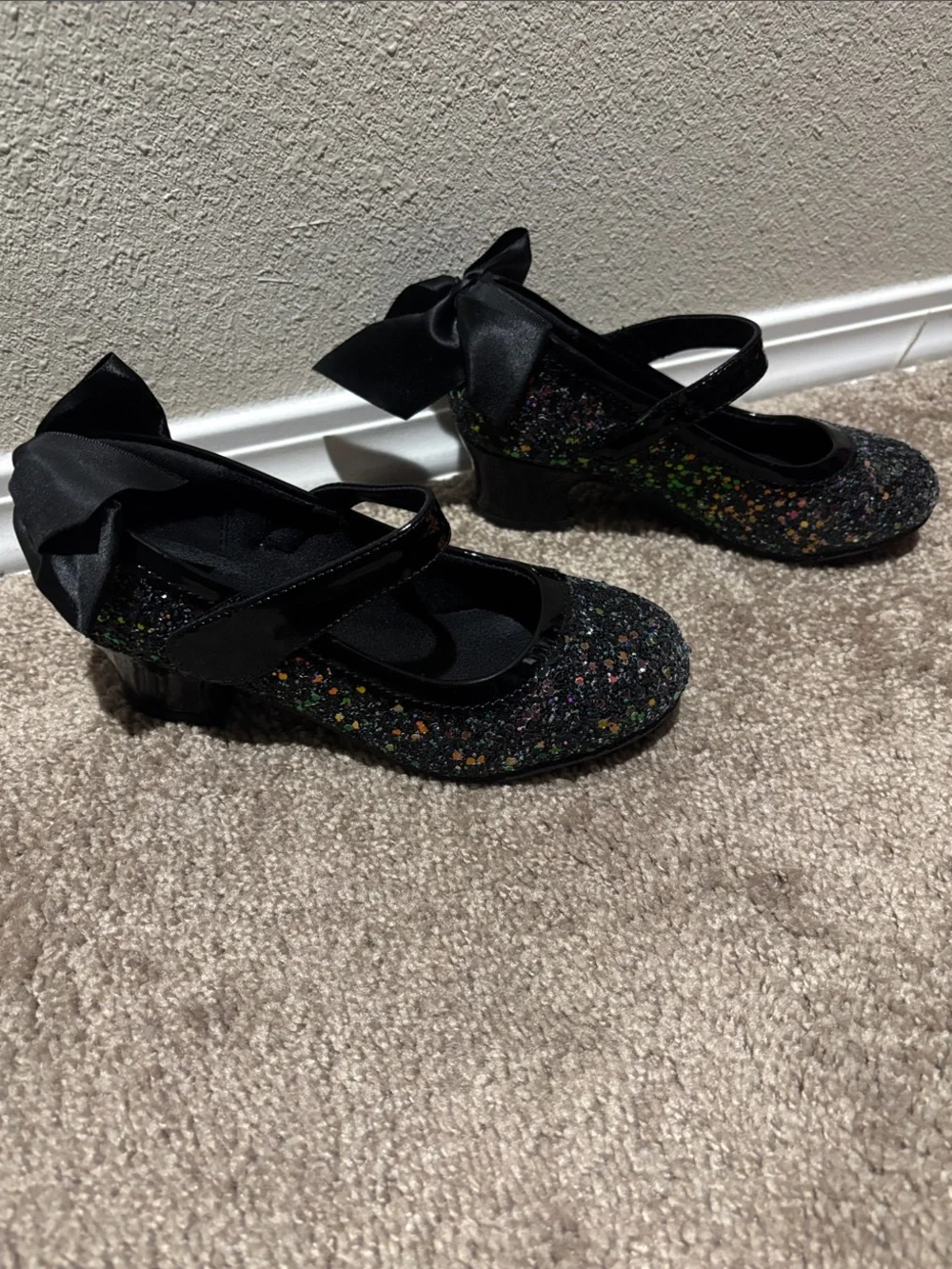 Girls dress heels✨